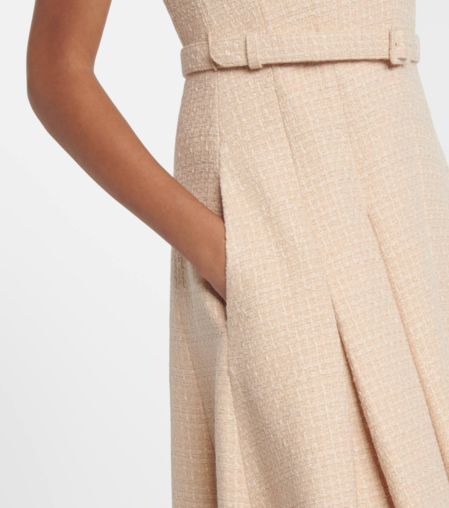 Belted bouclé maxi dress - 5