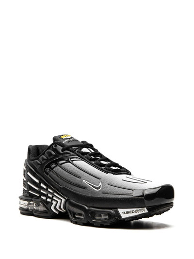 Nike Air Max Plus III sneakers outlook