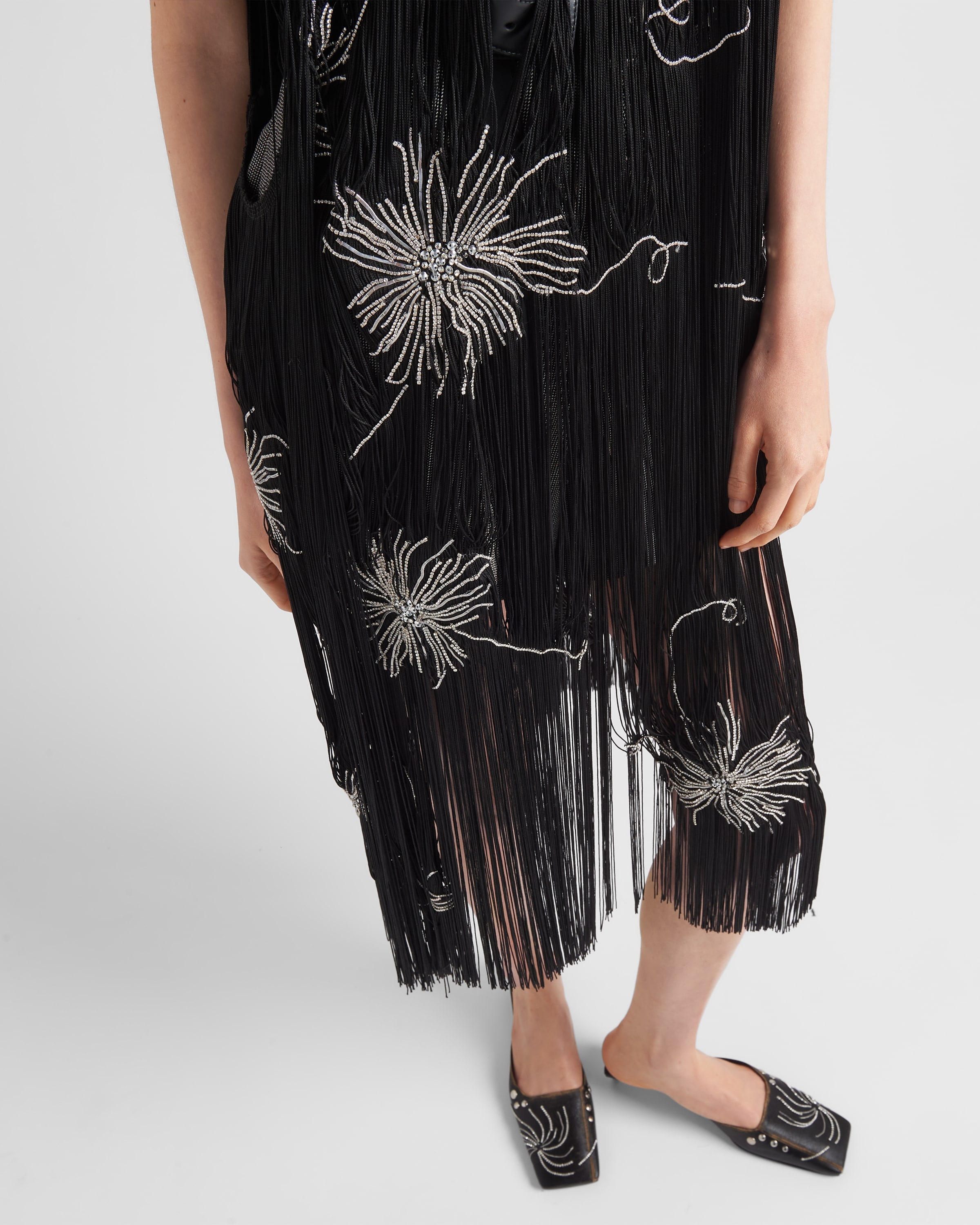 Embroidered dress with fringe - 3