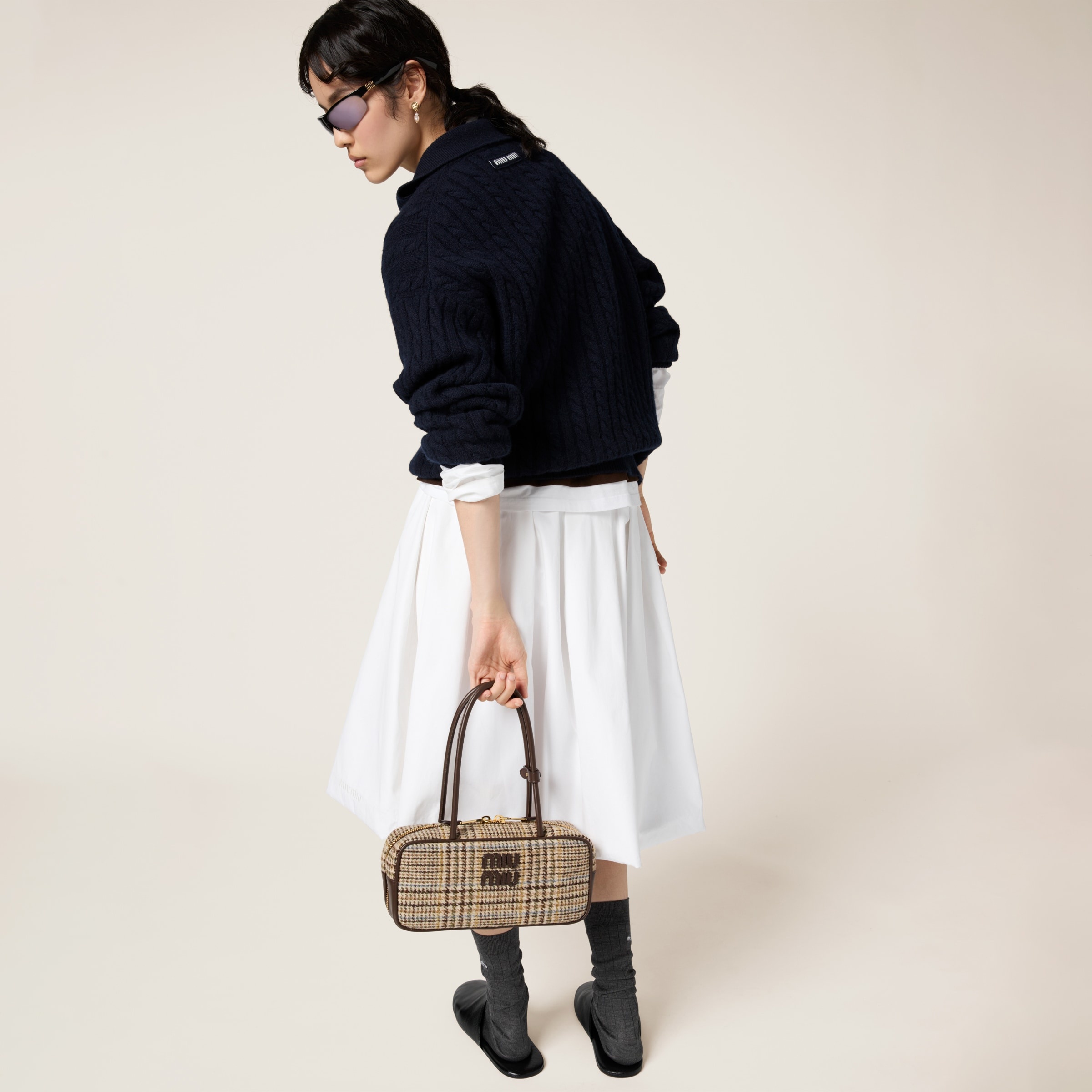 Beau top-handle tratan bag with leather details - 5