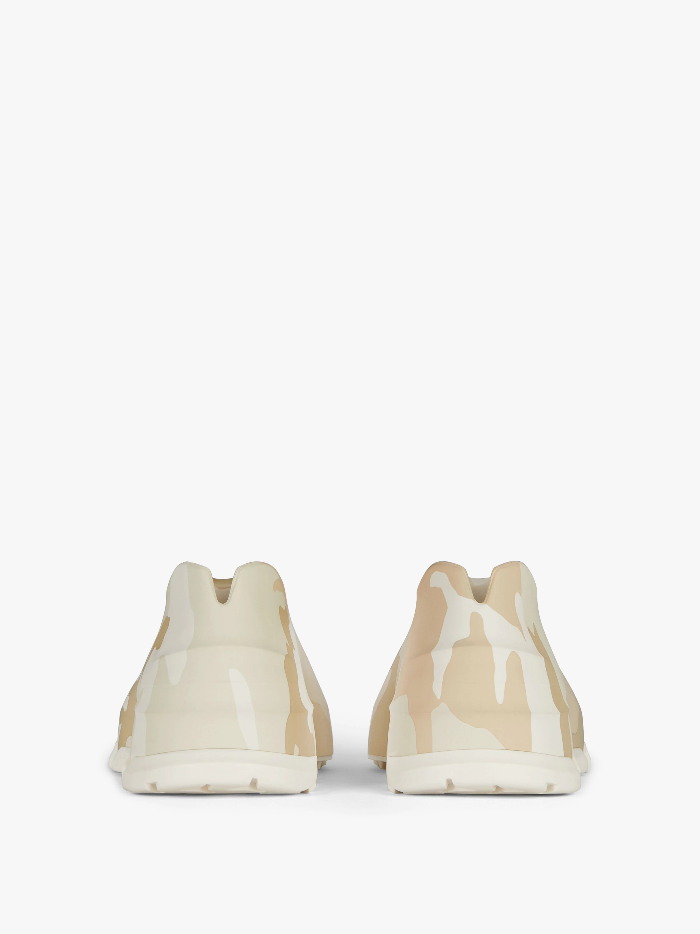 MONUMENTAL MALLOW LOW-TOP RUBBER SHOES - 7