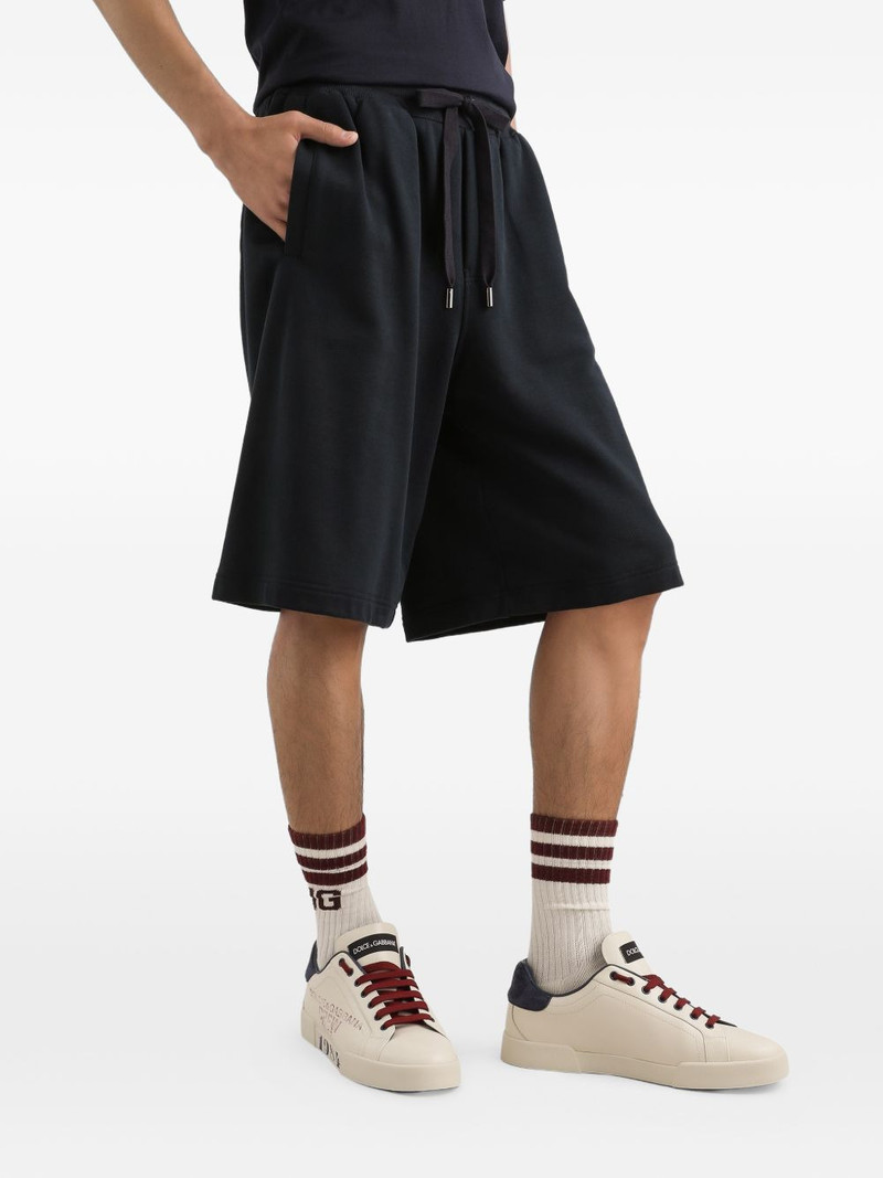 logo-detail track shorts 4
