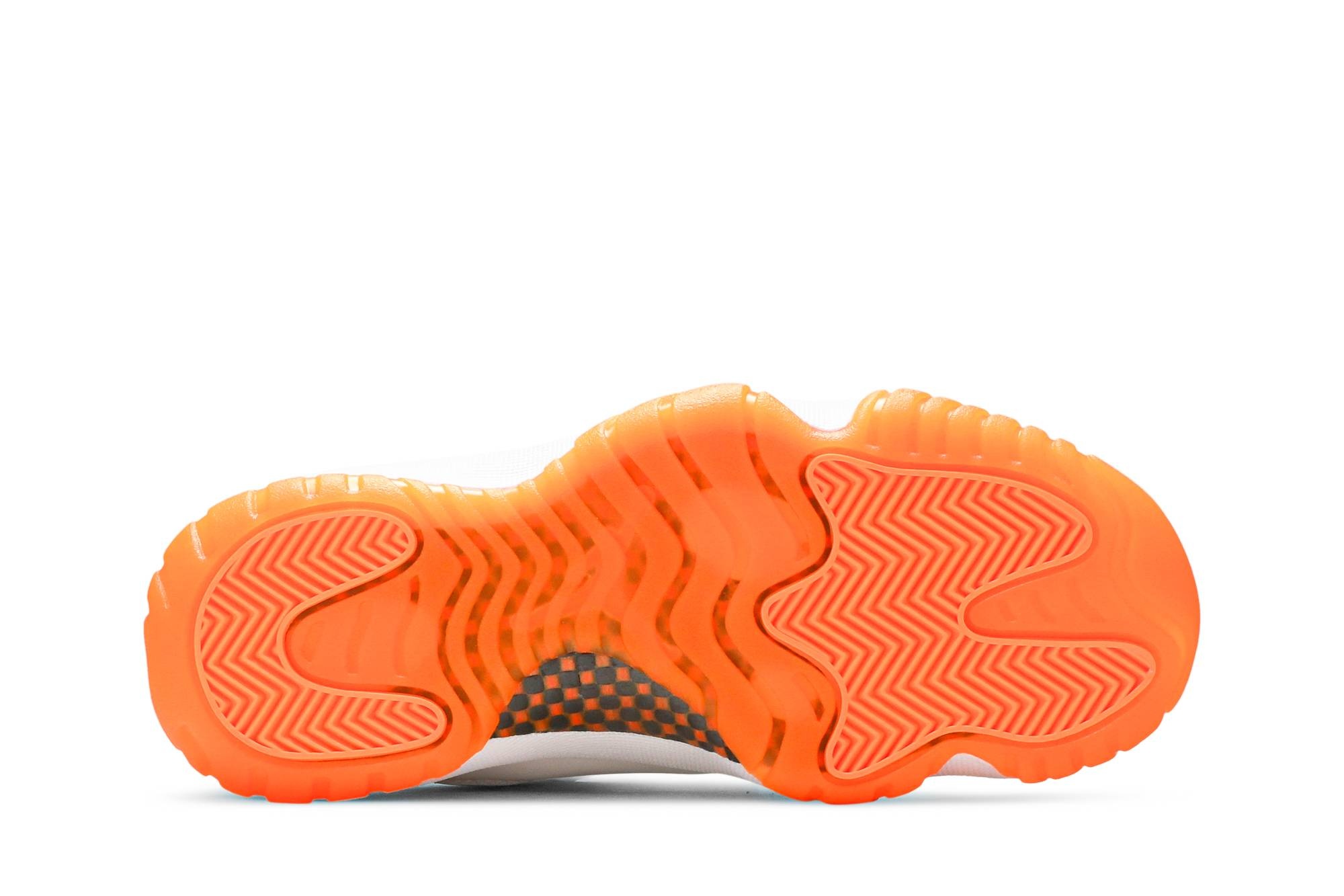 Wmns Air Jordan 11 Retro Low 'Bright Citrus' - 4