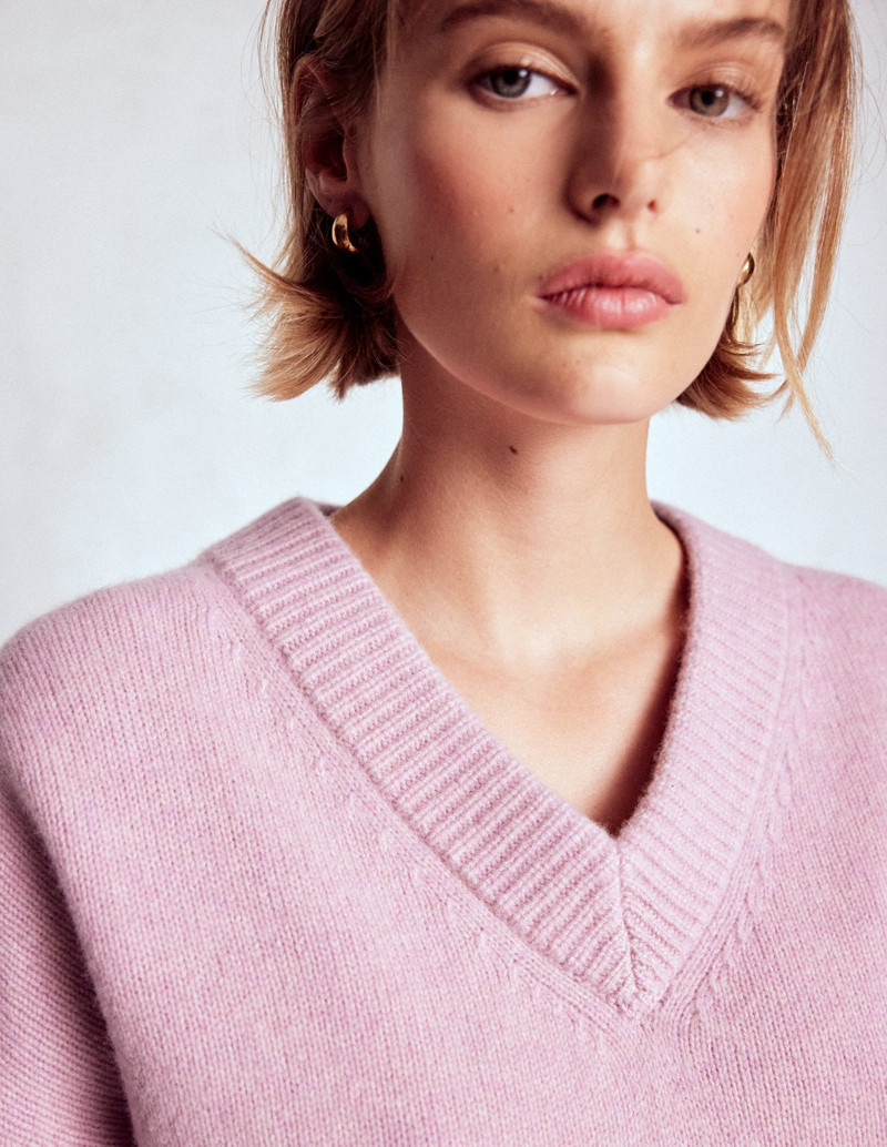 Marion Merino V-neck Sweater-Blush Pink 3