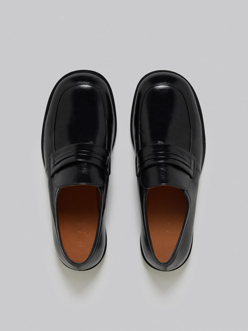 BLACK SHINY LEATHER MOCCASIN 4