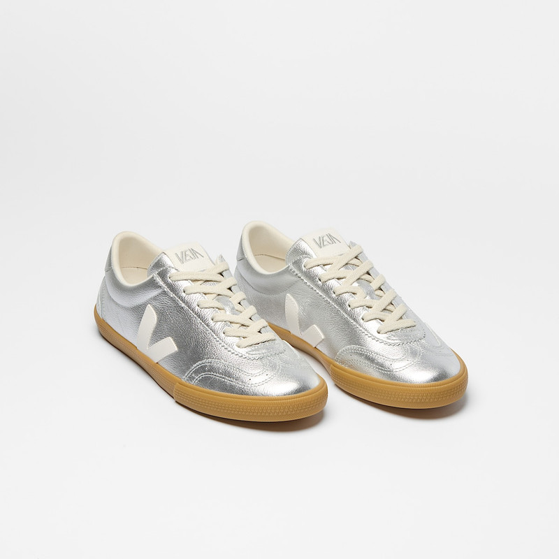 VEJA VOLLEY LEATHER SILVER WHITE NATURAL outlook