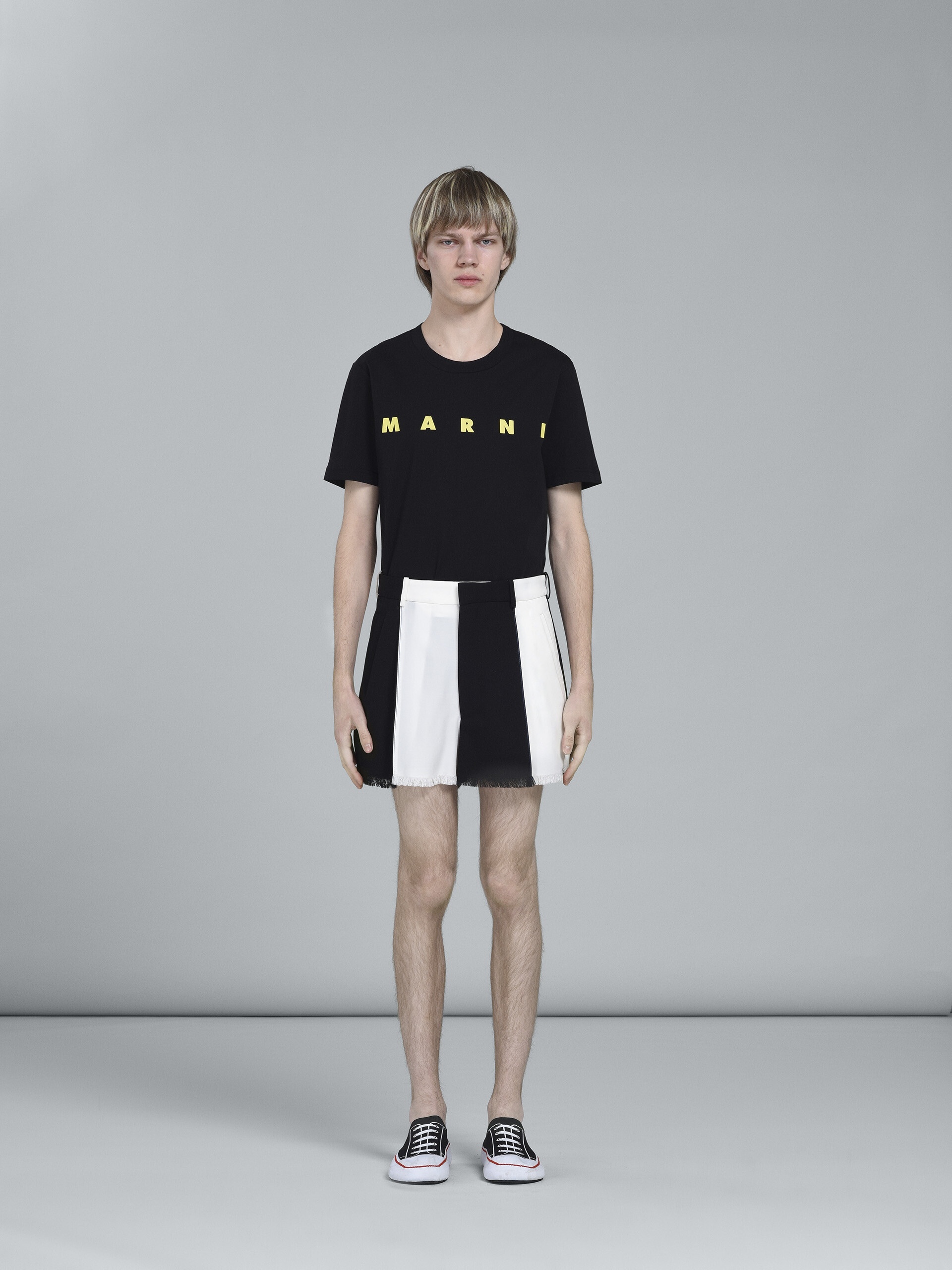 GRAIN DE POUDRE WOOL SHORT PANTS - 2