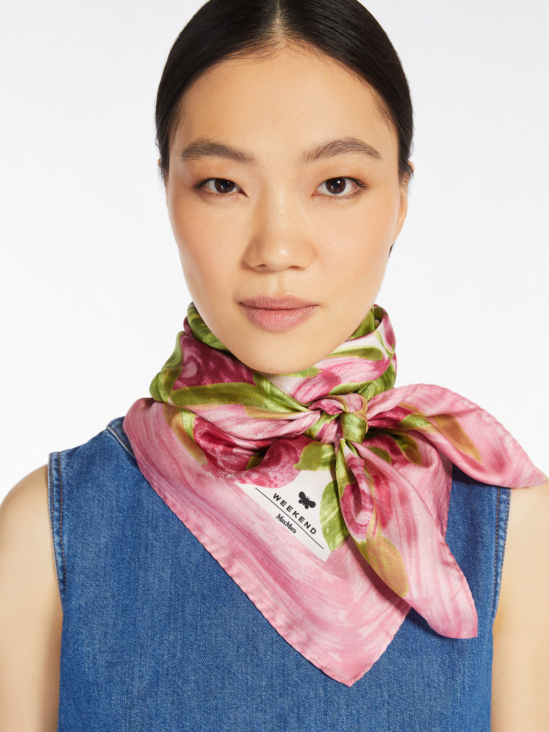 ONESTO3 Printed silk twill foulard 4