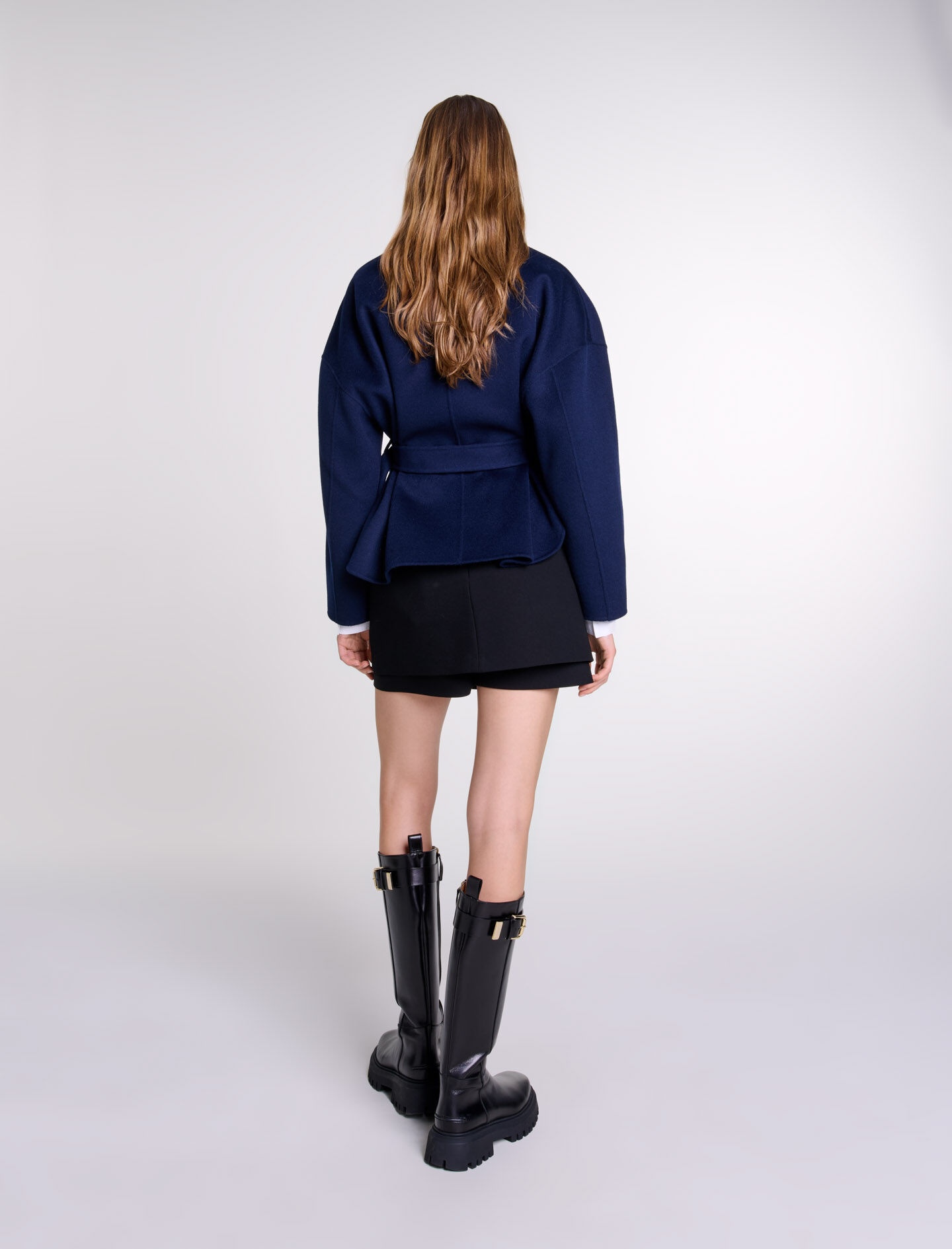Belted short wool coat - 4