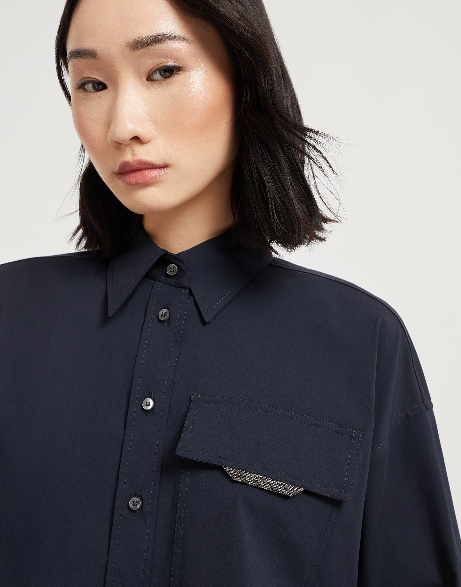 Stretch cotton poplin cropped shirt with shiny flap detail - 3