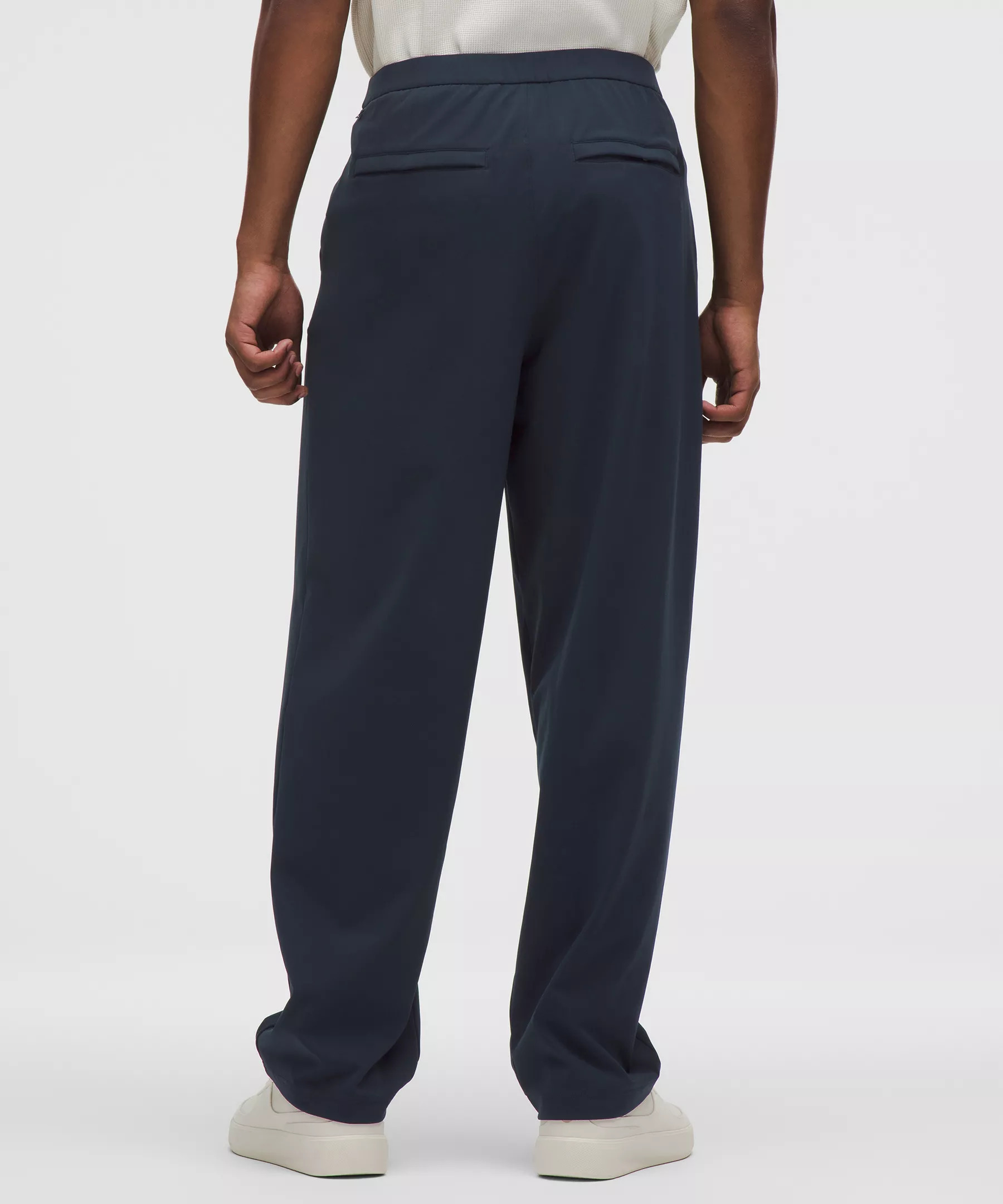 Men's Daydrift Relaxed-Fit Pleated Trouser *Regular - 3