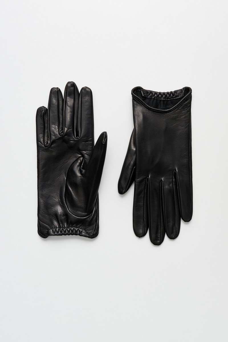 Bow Glove Black Nappa 4