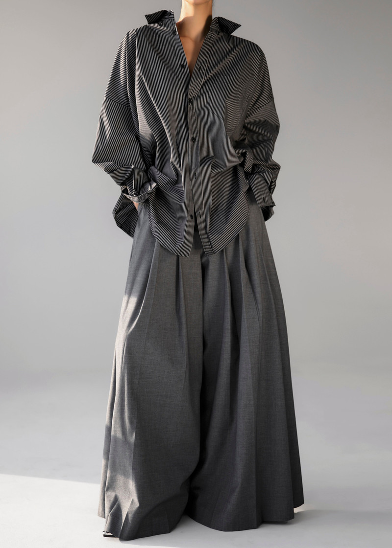 Lioris Oversized Shirt - Black/White Stripe 4