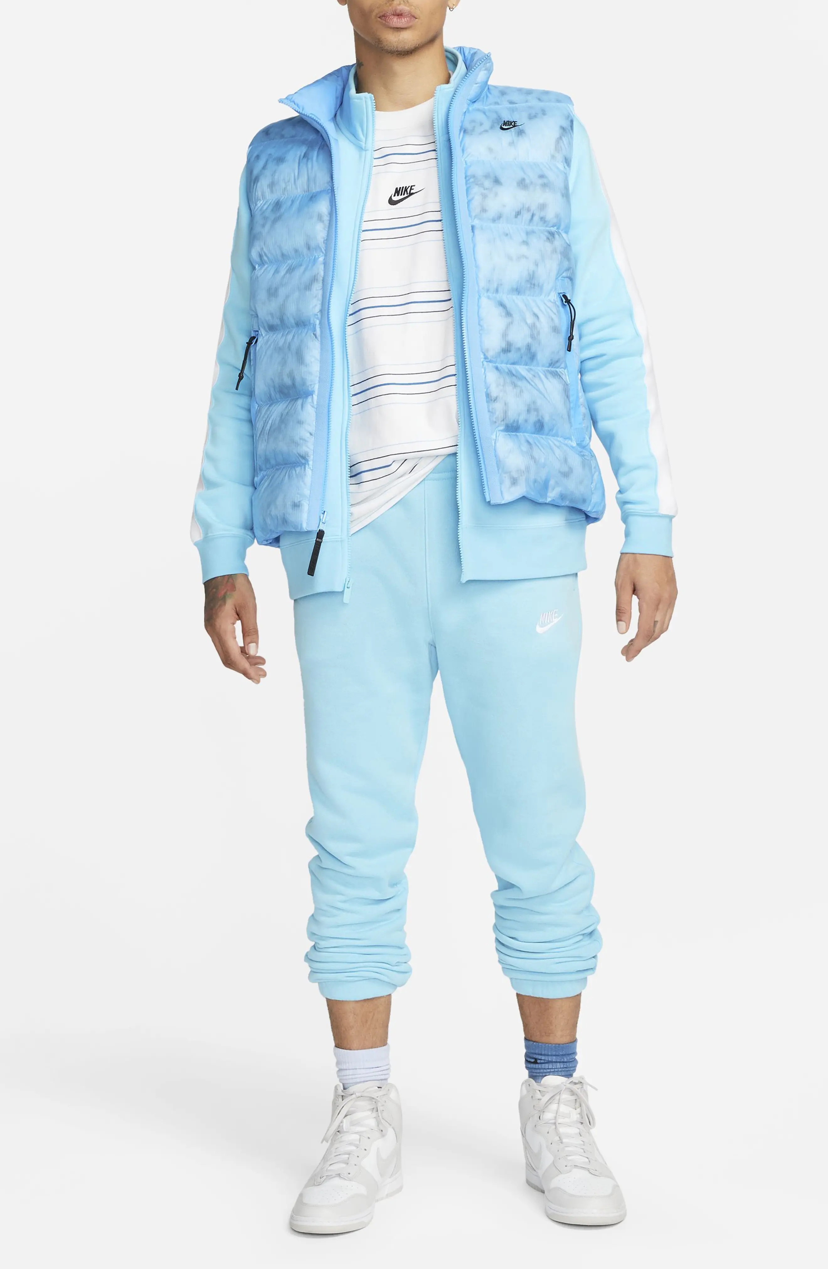 Sportswear Club Fleece Sweatpants in Blue Chill/White - 6