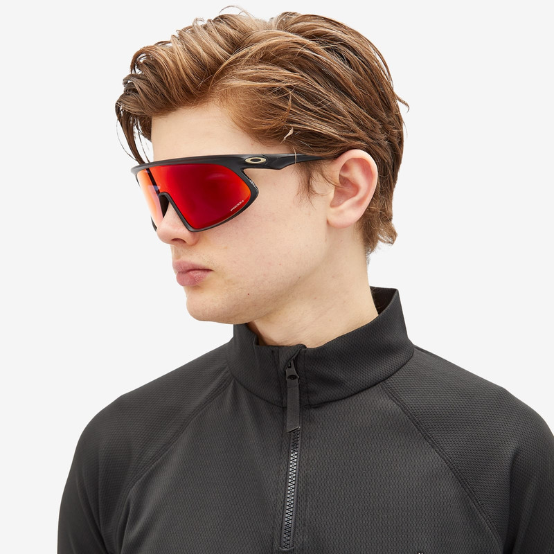 OAKLEY Oakley RSLV Sunglasses outlook