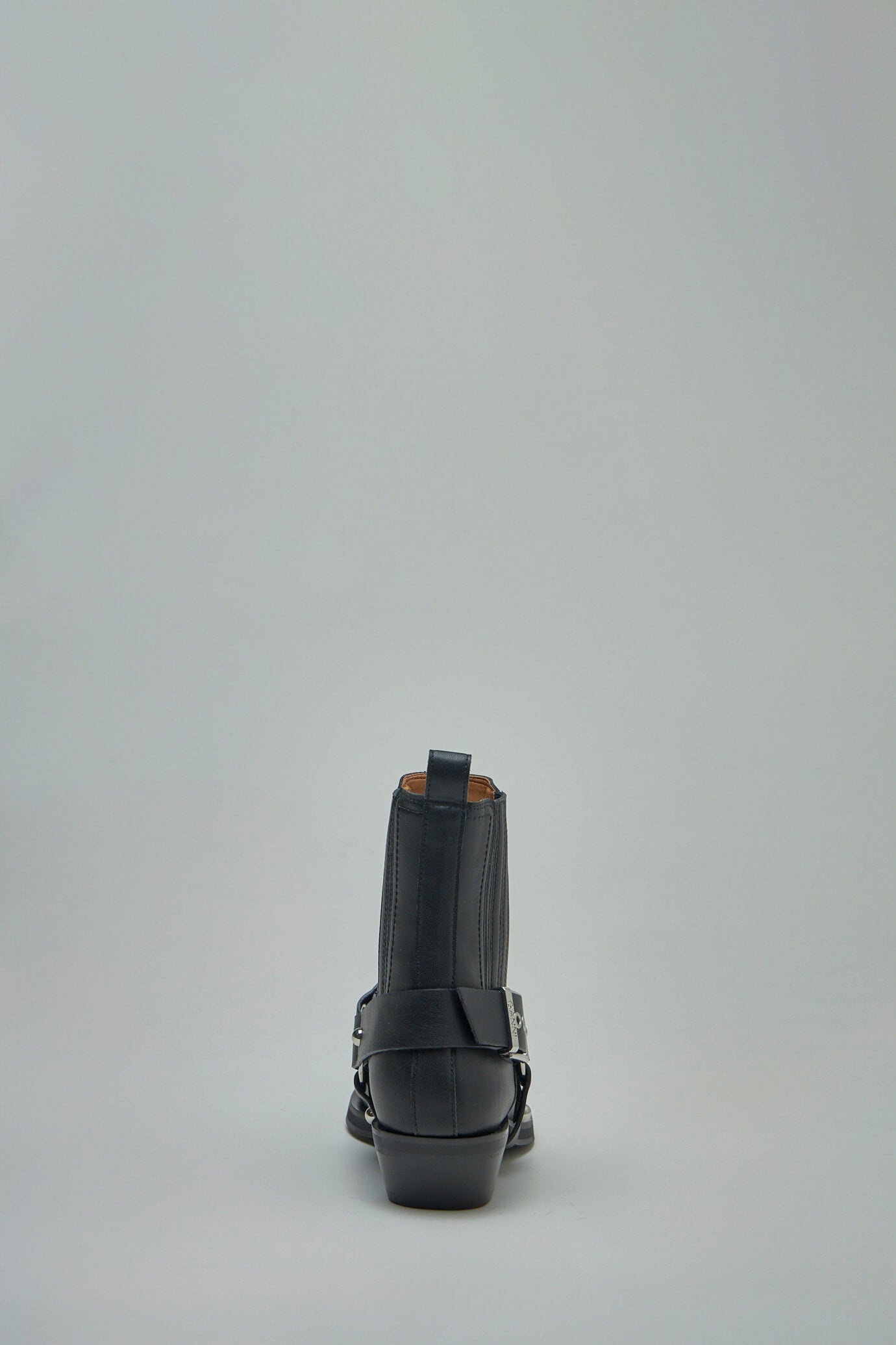 Low Cut Western Chelsea Boots - 4