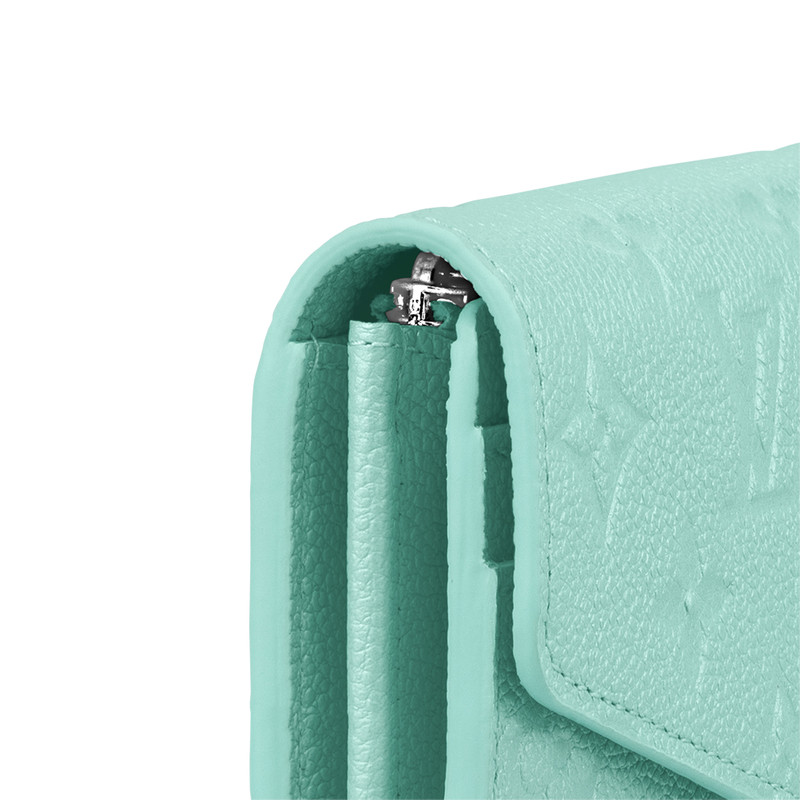 Louis Vuitton Sarah Wallet outlook