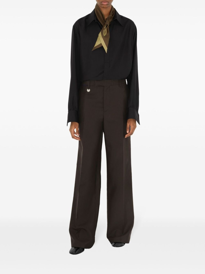 reversible B Shield scarf 4