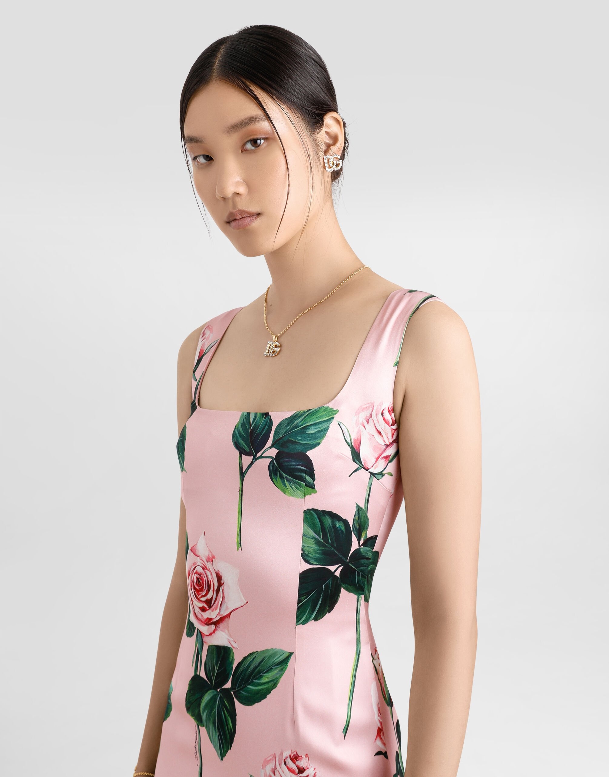 Satin calf-length sheath dress with rose print - 5