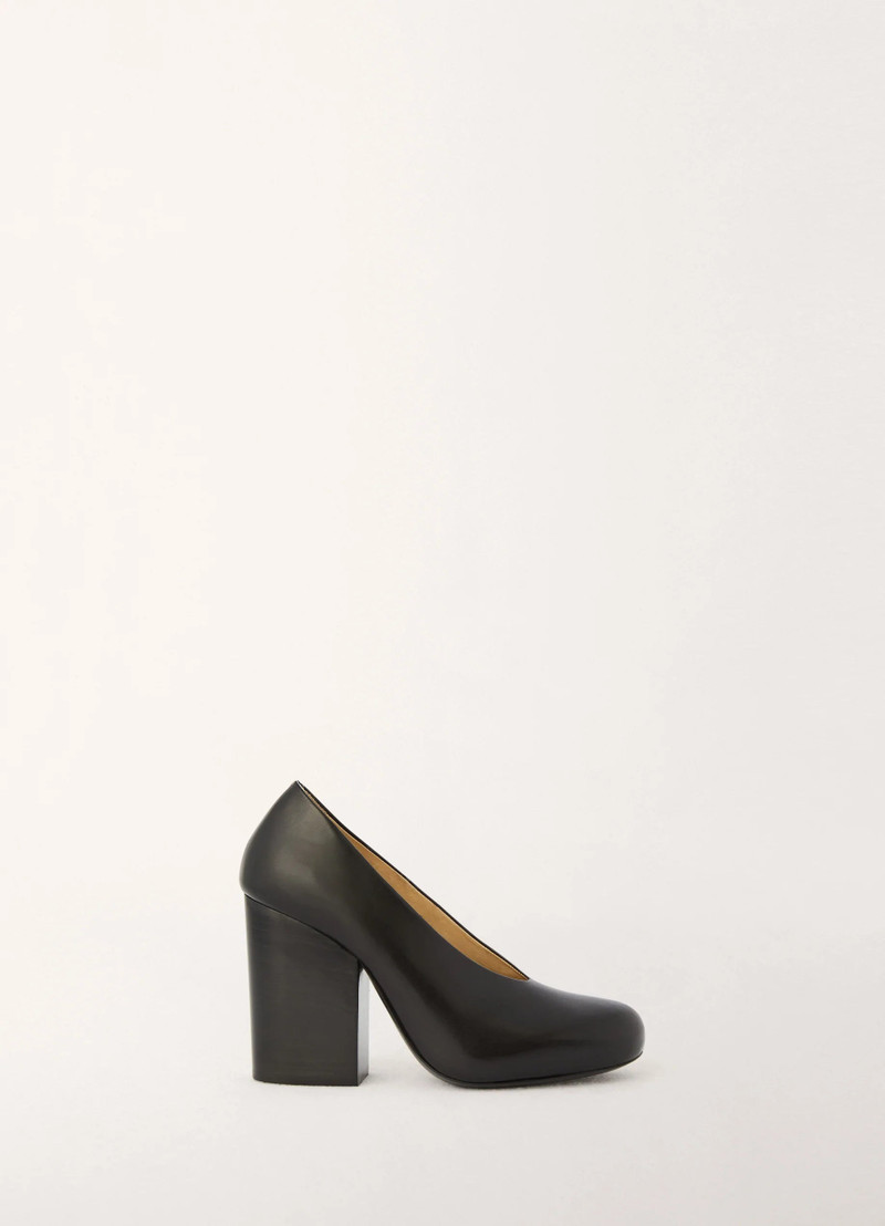 HEELED PUMPS
VEGETAL TANNED LEATHER 1