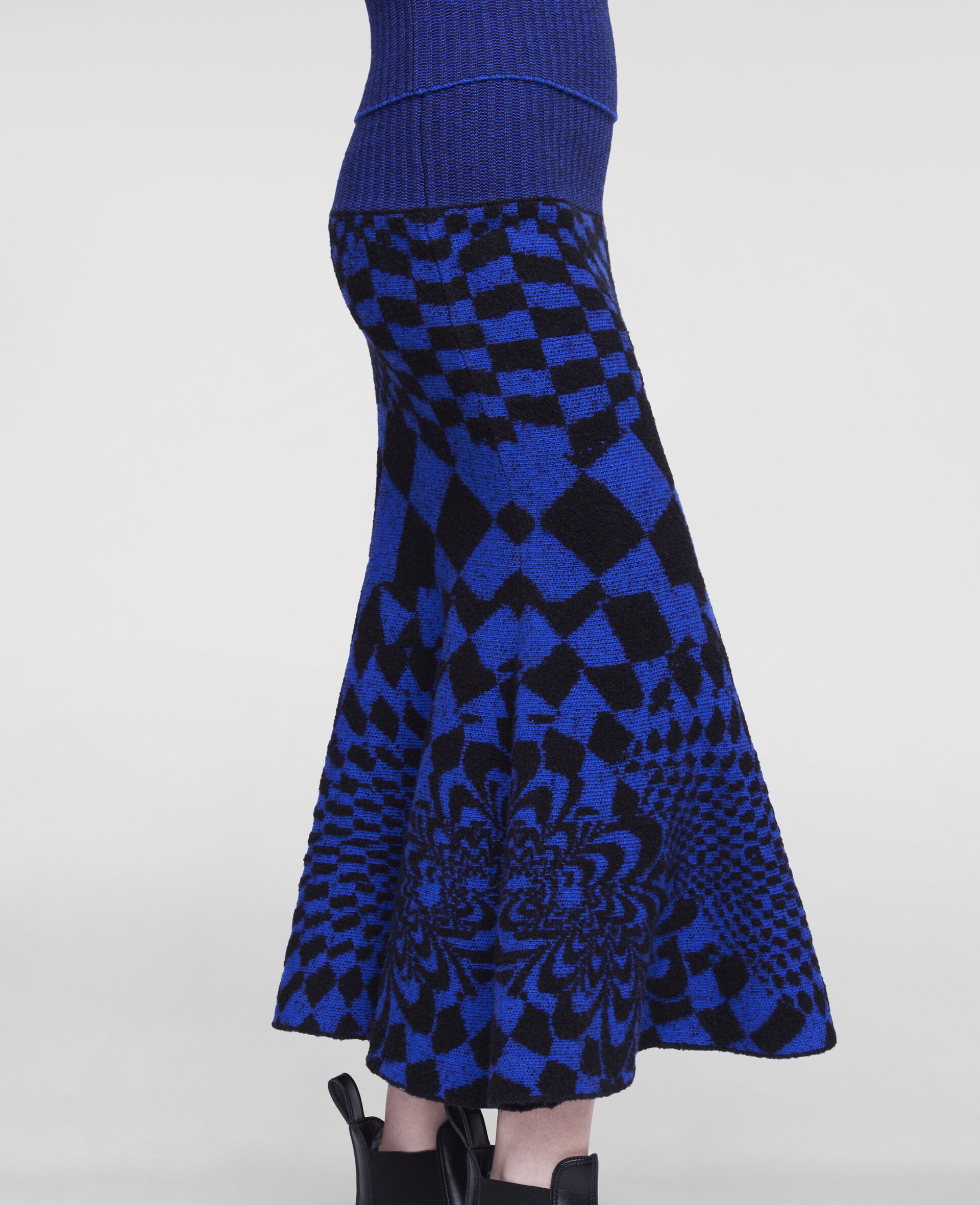 Geometric Pattern Skirt - 4