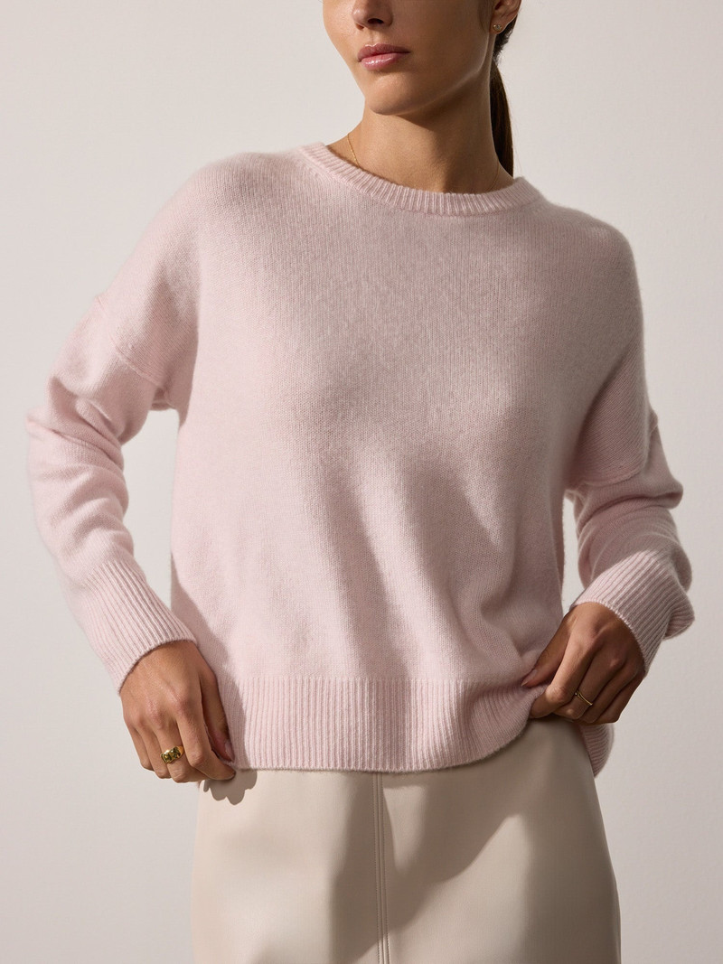 BROCHU WALKER The Everyday Cashmere Bright Crew outlook