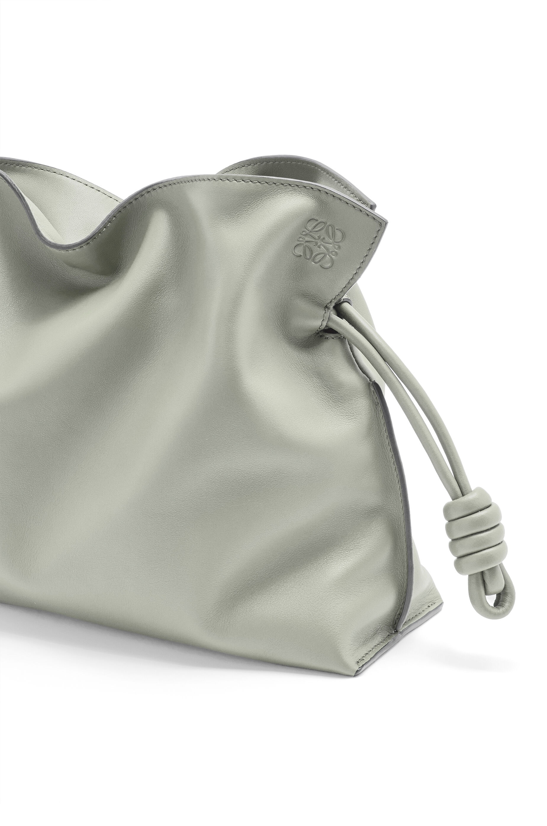 Flamenco clutch in nappa calfskin 8