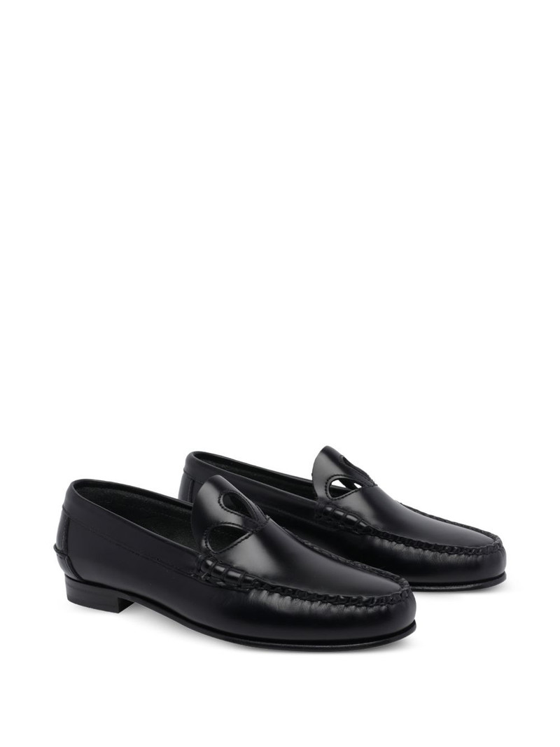 HEREU Anancla round-toe loafers outlook
