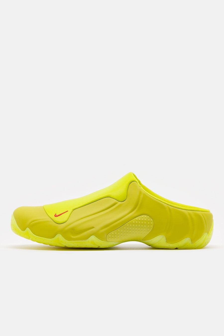 Nike Clogposite Sneaker in Bright Cactus/Picante Red