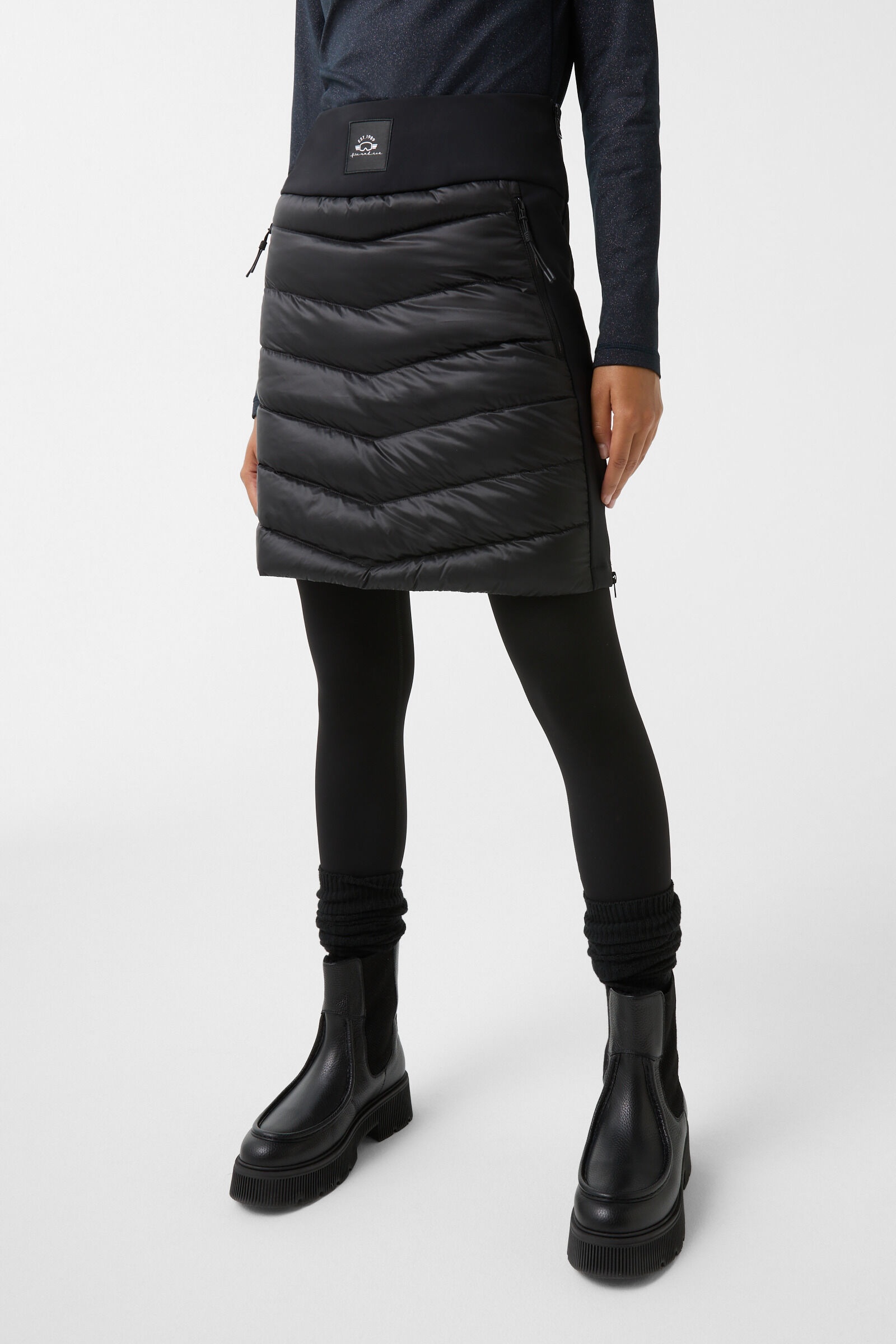 Marei quilted skirt in Black - 2