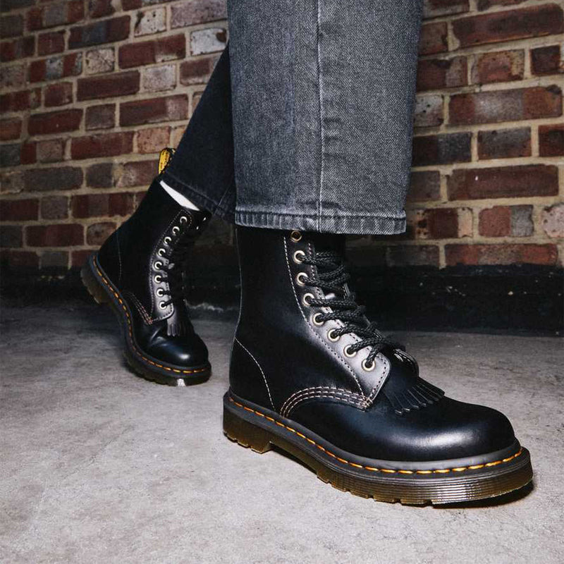 (WMNS) Dr. Martens 1460 Pascal Abruzzo Martin Boots Black 26940001 - 7
