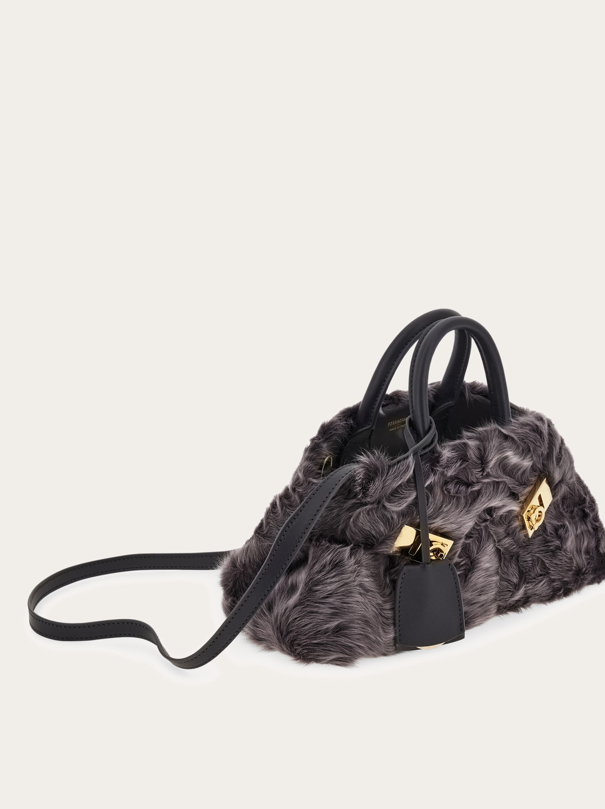 Hug handbag (XS) - 7