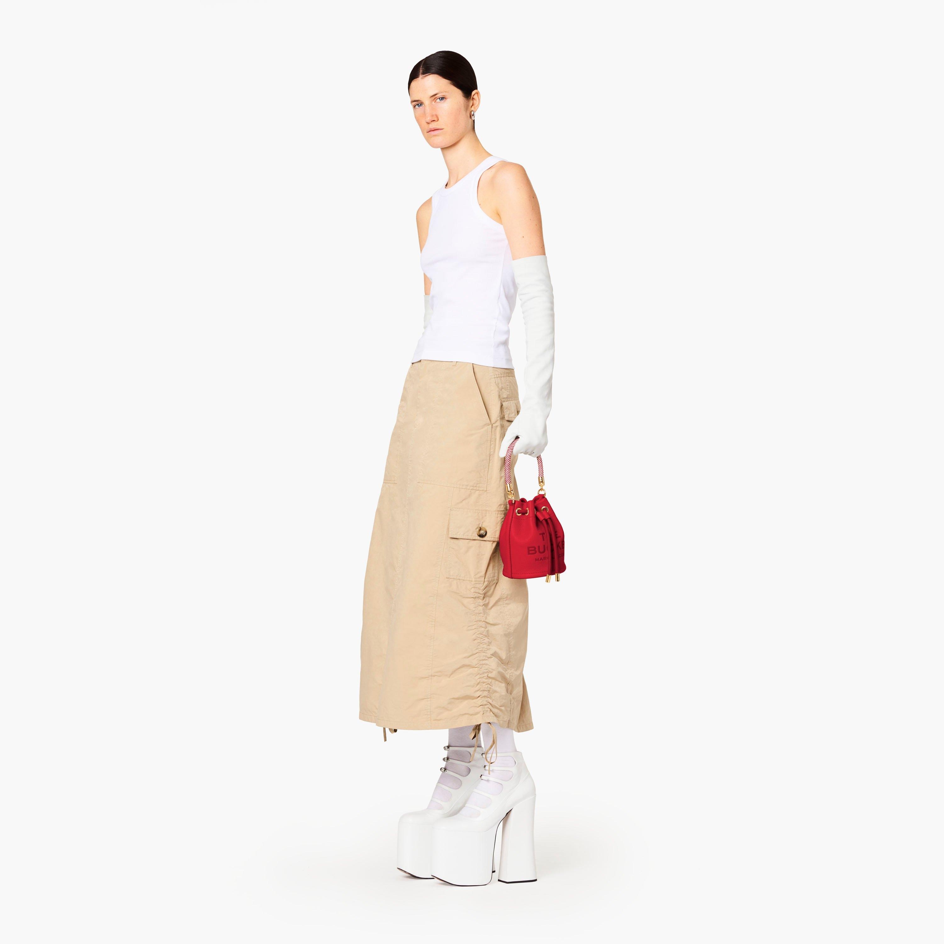 THE LEATHER MICRO BUCKET BAG - 4