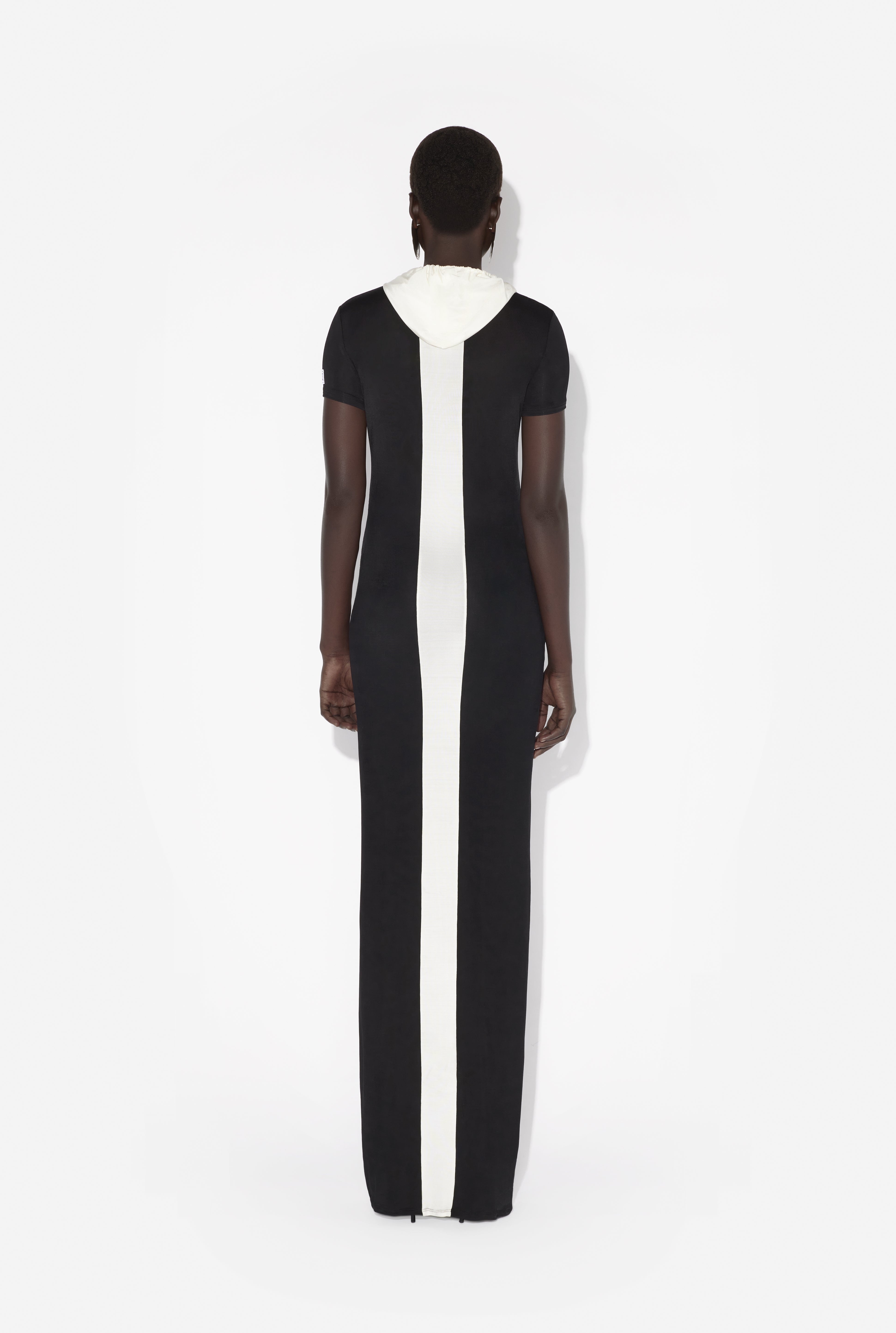 THE LONG BLACK DRESS WITH CHEVRONS - 3