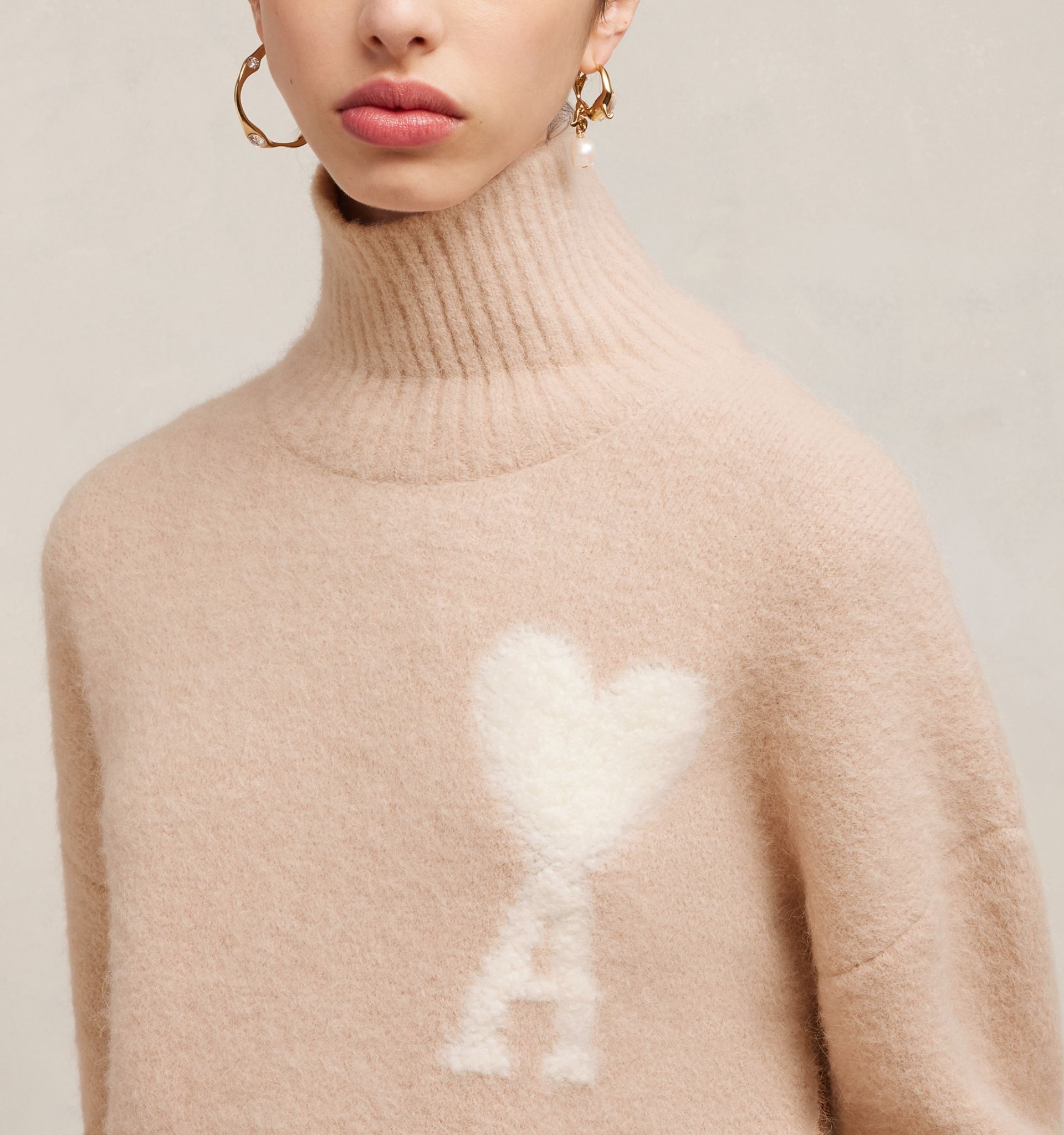 Cloudy Wool Ami de Cœur Sweater