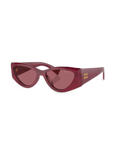 Miu Miu cat-eye frame tinted sunglasses outlook