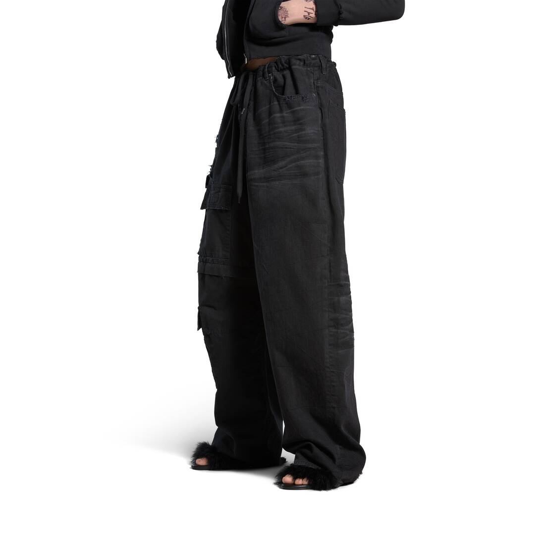 Hybrid Baggy Pants in Black - 5