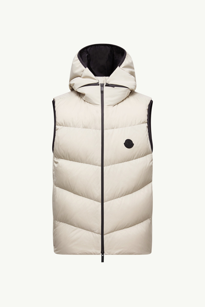 Guersac Diagonal-Quilted Hooded Down Vest 1