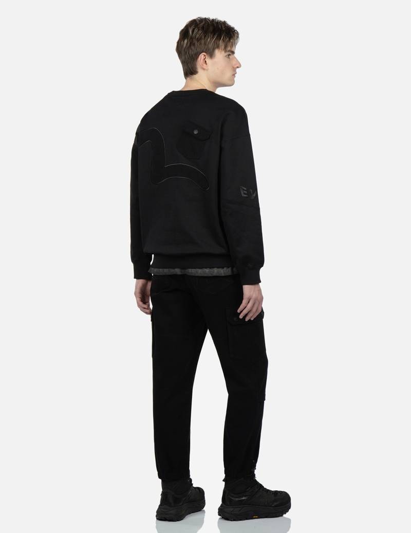 MULTI-POCKET PATCHWORK SWEATSHIRT 3