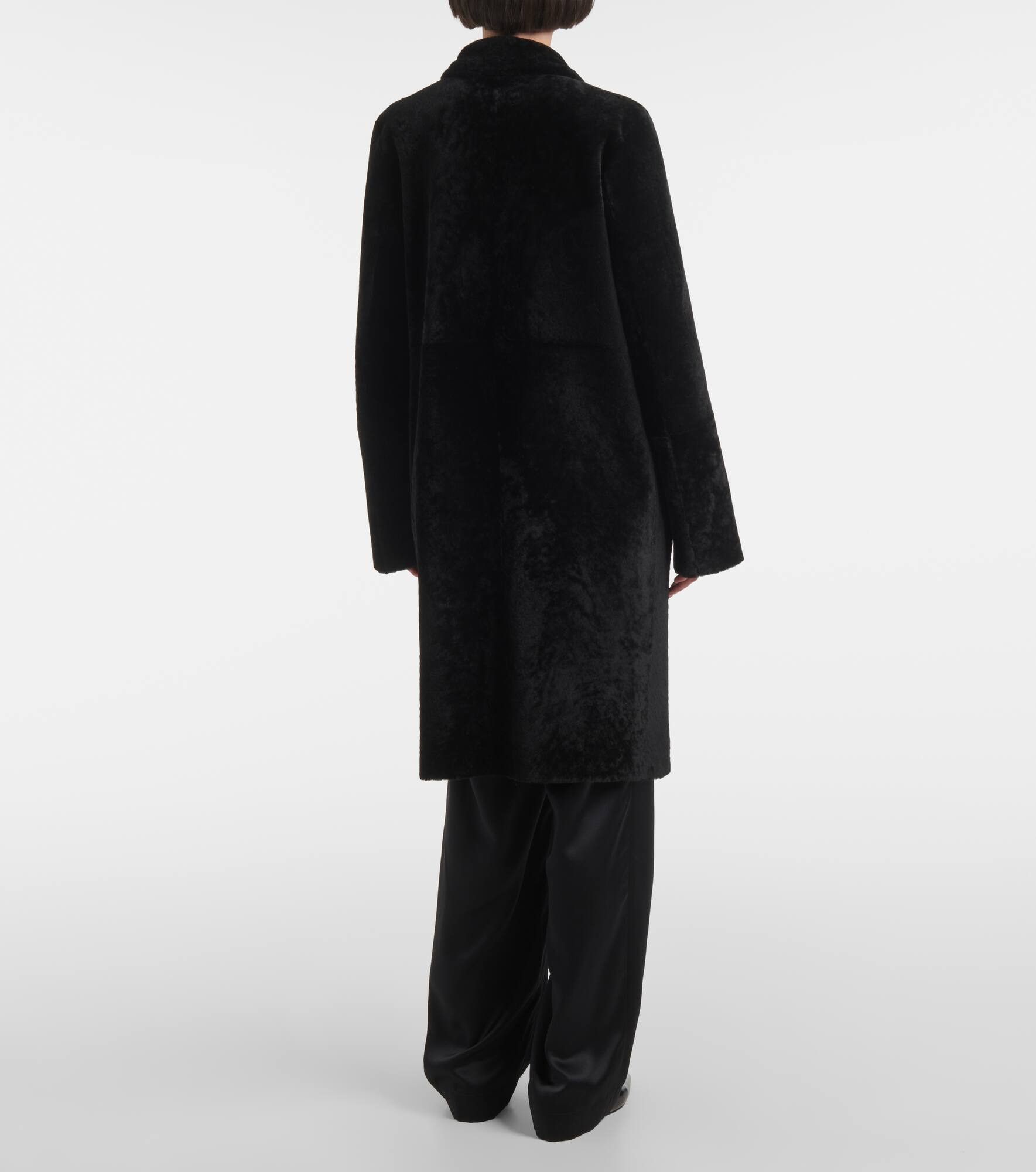 Reversible shearling and leather coat - 3