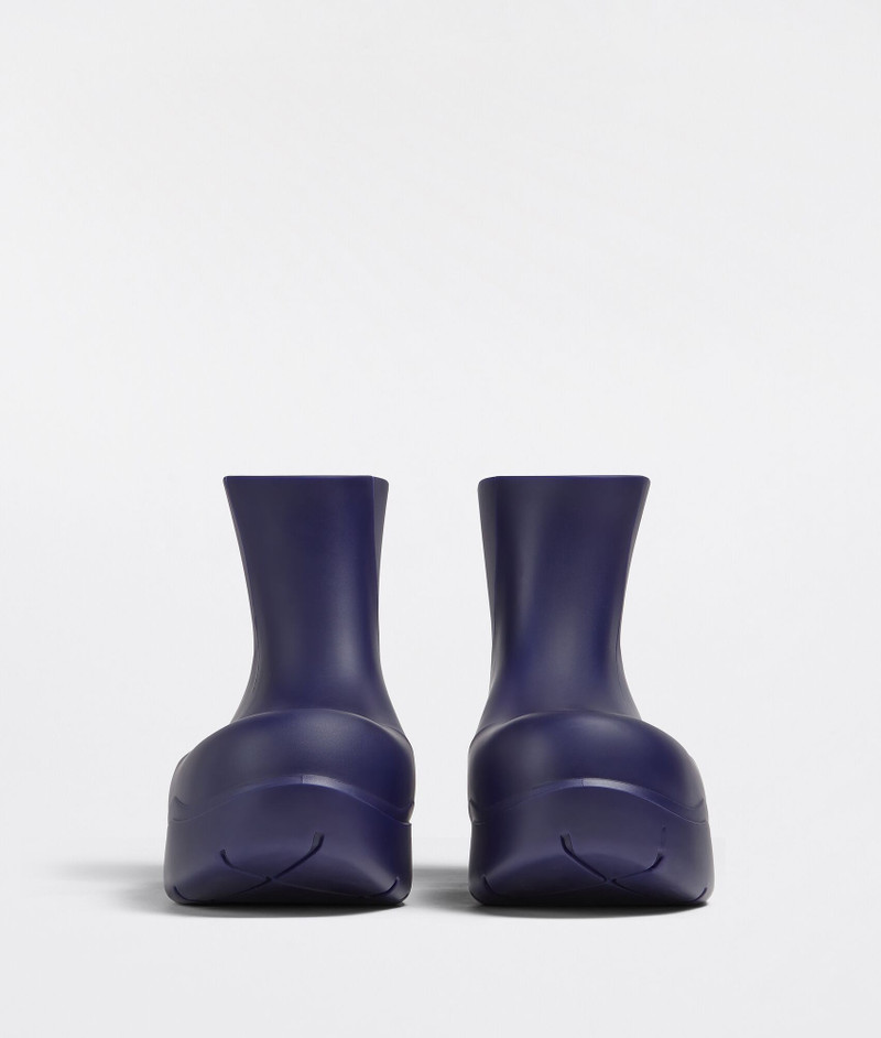 Bottega Veneta puddle outlook