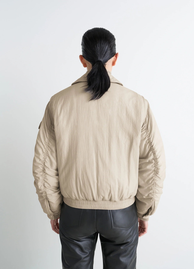 BOMBER 6