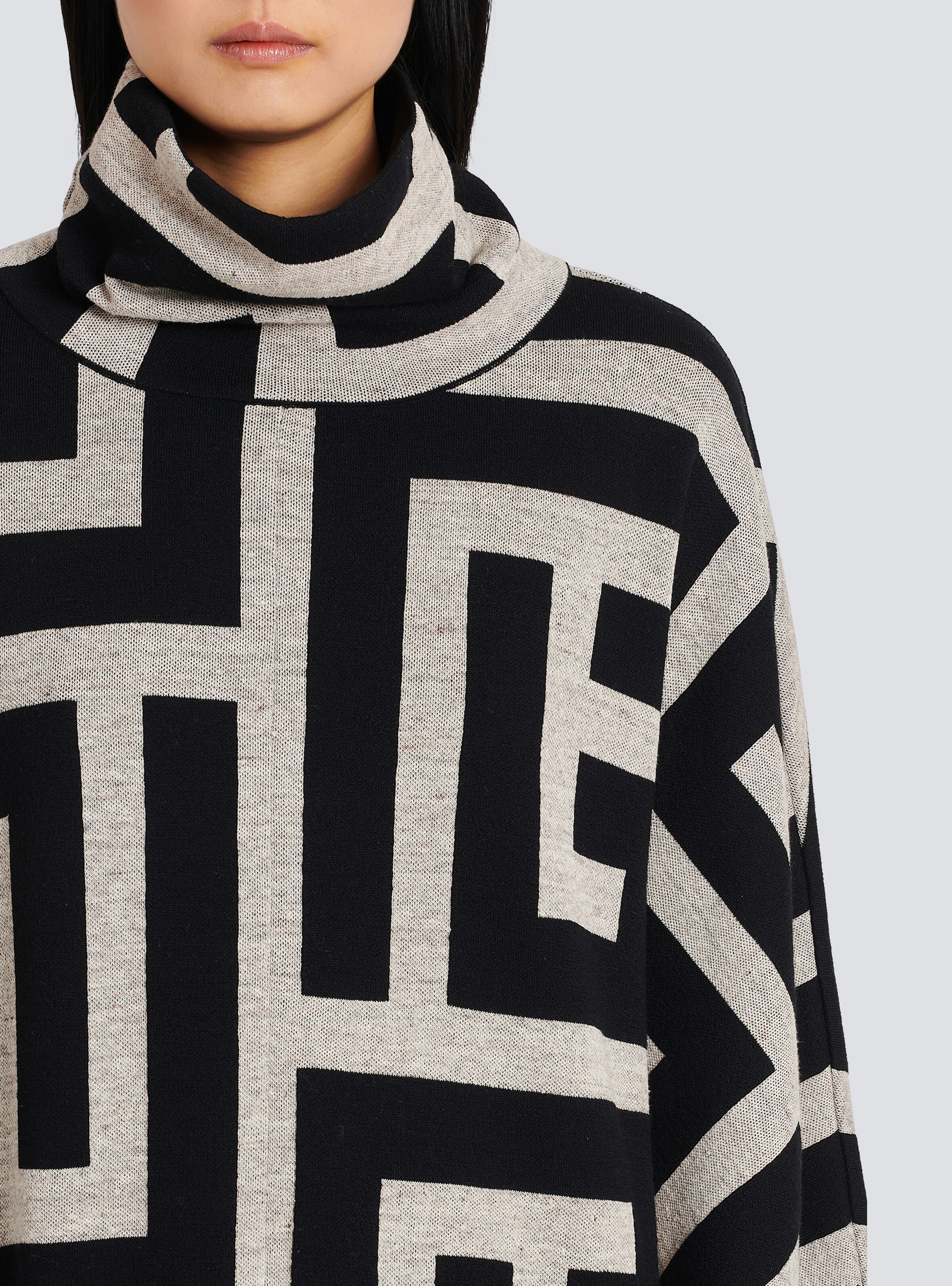 Knit poncho with maxi Balmain monogram print - 7