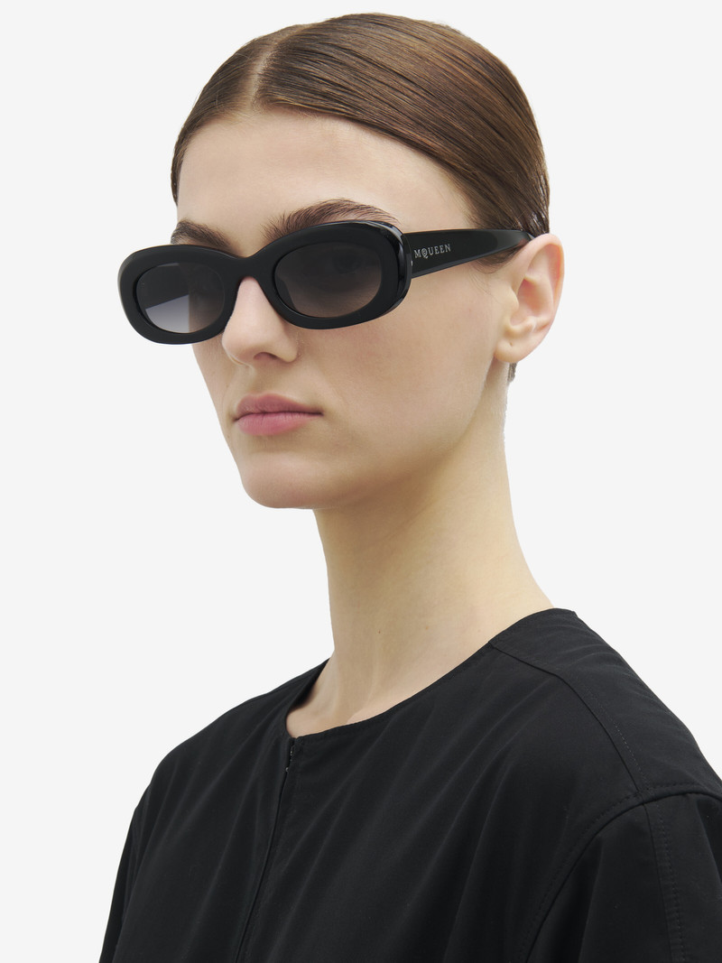 Alexander McQueen McQueen Logo Oval Sunglasses outlook