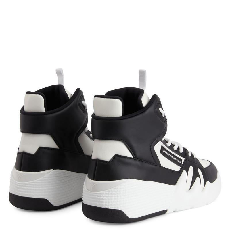 Giuseppe Zanotti Talon outlook