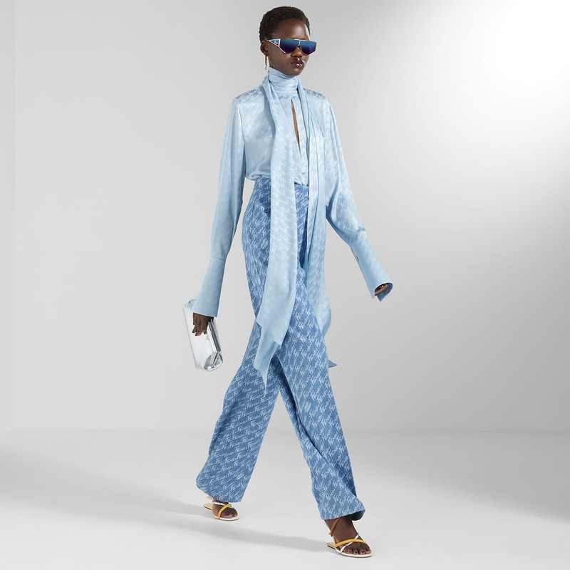 Light blue chambray pants 4