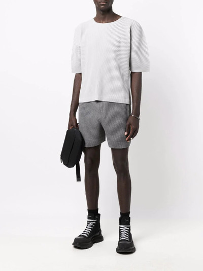 ISSEY MIYAKE pleated short-sleeve top outlook