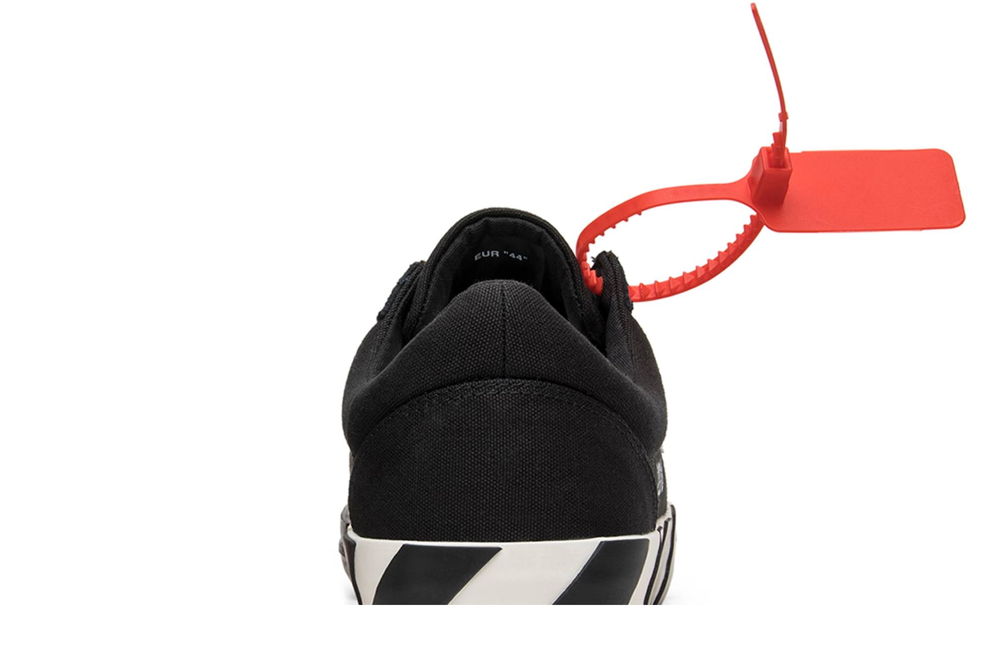 Off-White Vulc Low Top 'Black' - 7