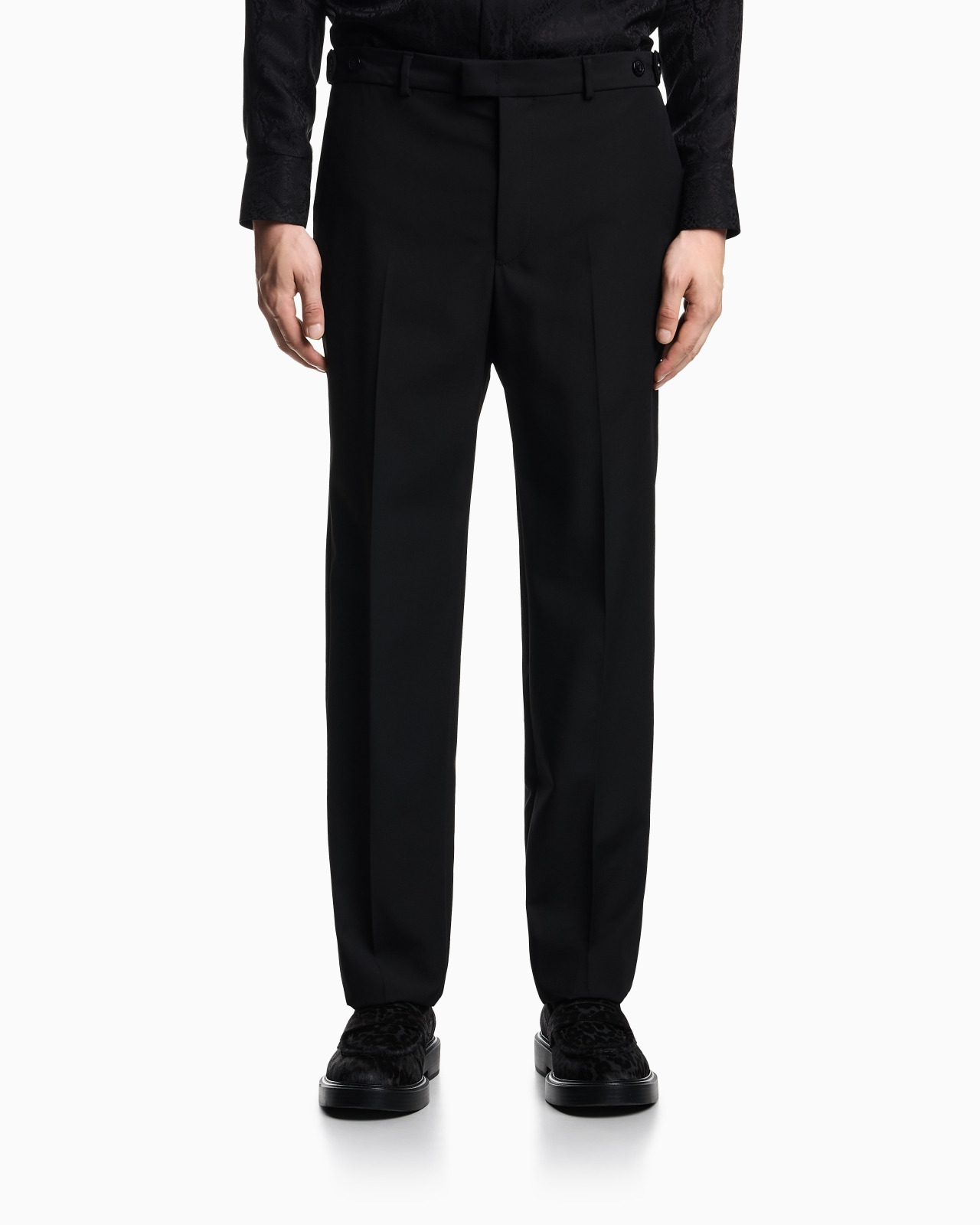 TROUSERS WITH A PLEAT IN VIRGIN WOOL WITH A TECHNICAL FINISH - 4