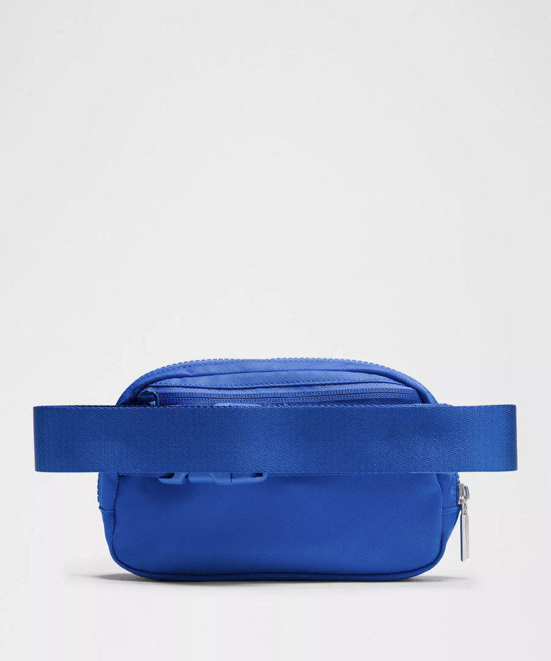 Everywhere Belt Bag 1L 3